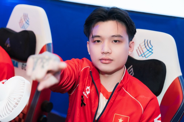 Từ cậu bé không biết chữ, chàng phụ bếp đến biểu tượng Esports: Những câu chuyện cổ tích có thật của game thủ Việt- Ảnh 5.