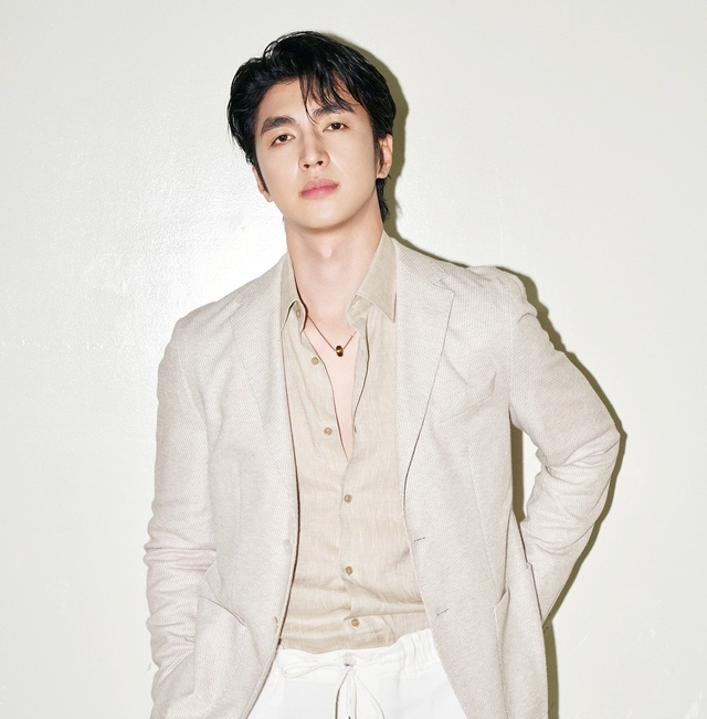 Ai cũng sợ mỹ nam Việt "mặt búng ra bad boy": Nhan sắc kịch trần nhưng xuất hiện ở đâu là drama ở đó- Ảnh 8. Ai cũng sợ mỹ nam Việt "mặt búng ra bad boy": Nhan sắc kịch trần nhưng xuất hiện ở đâu là drama ở đó- Ảnh 8.