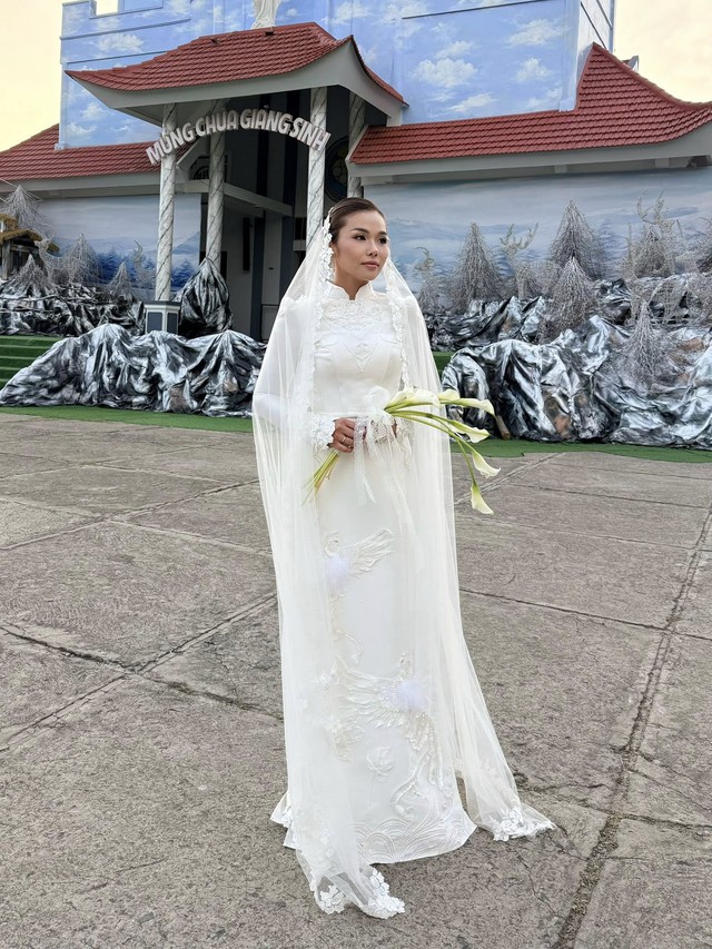 Tin hỷ đầu năm: 1 nữ ca sĩ Việt bí mật lên xe hoa- Ảnh 3. Tin hỷ đầu năm: 1 nữ ca sĩ Việt bí mật lên xe hoa- Ảnh 3.