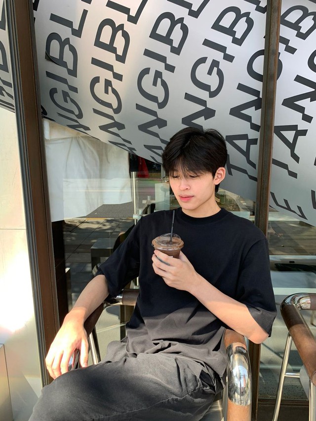 Tin vui ngày đầu đi làm của hội nghỉ Tết dương và đã tiêu hết 50% lương- Ảnh 2.