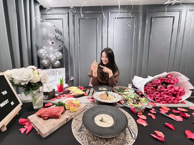 Tay vợt cầu lông Lê Đức Phát cầu hôn hotgirl bắn cung Ánh Nguyệt: Chuyện tình Olympic sắp đơm hoa kết trái- Ảnh 3. Tay vợt cầu lông Lê Đức Phát cầu hôn hotgirl bắn cung Ánh Nguyệt: Chuyện tình Olympic sắp đơm hoa kết trái- Ảnh 3.