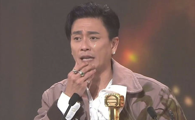 Cặp đôi hạnh phúc nhất đầu năm 2026: Ông hoàng bà chúa quyền lực, hoàn hảo tới độ ngôn tình cũng không dám viết- Ảnh 2. Cặp đôi hạnh phúc nhất đầu năm 2026: Ông hoàng bà chúa quyền lực, hoàn hảo tới độ ngôn tình cũng không dám viết- Ảnh 2.