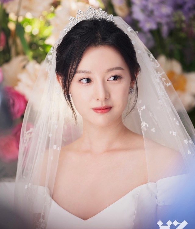 Uất ức thay cho Kim Ji Won: Bao nhiêu cố gắng thành công cốc, đọc tin mà tưởng trò đùa- Ảnh 4. Uất ức thay cho Kim Ji Won: Bao nhiêu cố gắng thành công cốc, đọc tin mà tưởng trò đùa- Ảnh 4.