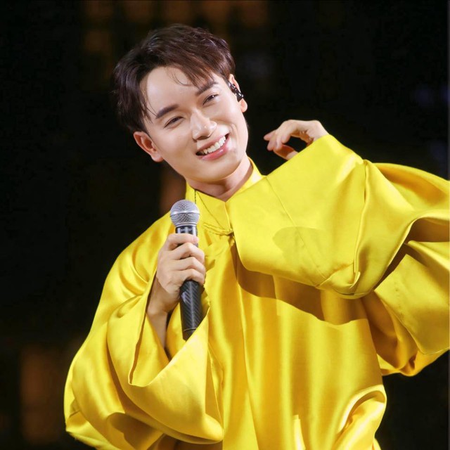 Trúc Nhân sau lùm xùm gọi fan là nô tì: “Idol của các bạn sẽ hiện nguyên hình khi gặp tôi”- Ảnh 3. Trúc Nhân sau lùm xùm gọi fan là nô tì: “Idol của các bạn sẽ hiện nguyên hình khi gặp tôi”- Ảnh 3.