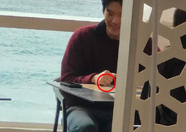 Hot rần rần ảnh Shin Min Ah - Kim Woo Bin đi hưởng tuần trăng mật, chi tiết đặc biệt khiến MXH nổ tung- Ảnh 2. Hot rần rần ảnh Shin Min Ah - Kim Woo Bin đi hưởng tuần trăng mật, chi tiết đặc biệt khiến MXH nổ tung- Ảnh 2.