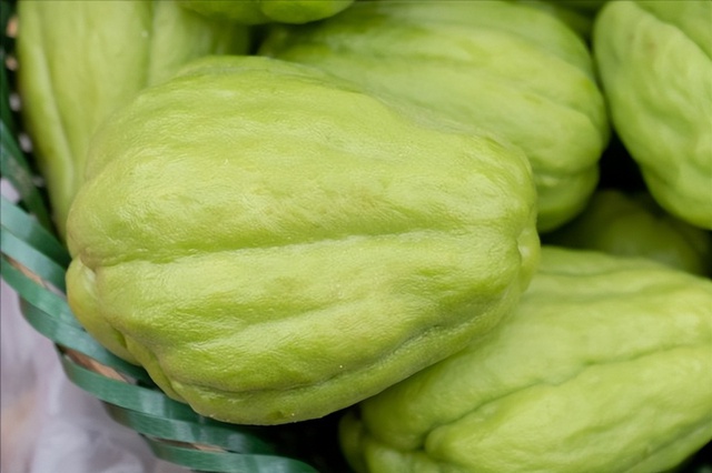 Mùa đông ăn 3 loại quả này, cơ thể tự cân bằng: Giải độc - dưỡng ẩm - tăng miễn dịch, không cần thuốc bổ- Ảnh 4. Mùa đông ăn 3 loại quả này, cơ thể tự cân bằng: Giải độc - dưỡng ẩm - tăng miễn dịch, không cần thuốc bổ- Ảnh 4.