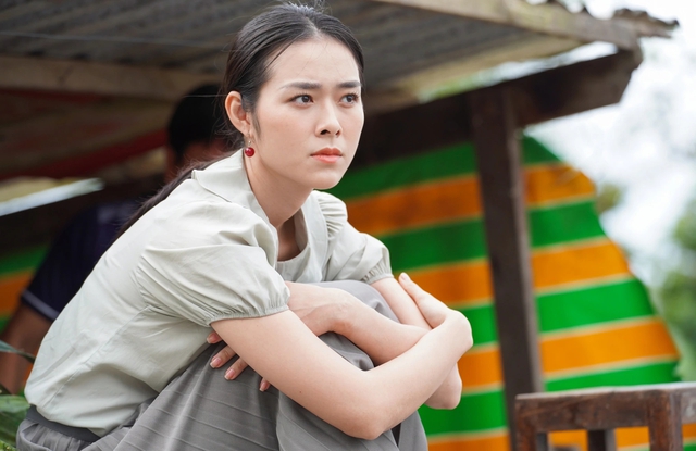 Việt Nam có 1 tuyệt sắc giai nhân không ai muốn đứng cạnh, nhìn mặt là hiểu lý do- Ảnh 3.