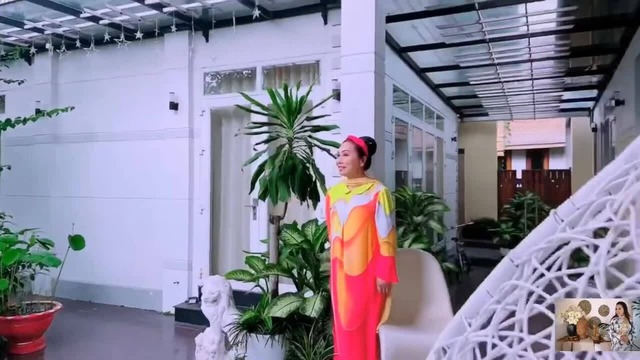 Nữ NSND đầu tiên có bằng tiến sĩ, ly hôn chồng tỷ phú, sống một mình trong biệt thự 1.200m²- Ảnh 7. Nữ NSND đầu tiên có bằng tiến sĩ, ly hôn chồng tỷ phú, sống một mình trong biệt thự 1.200m²- Ảnh 7.