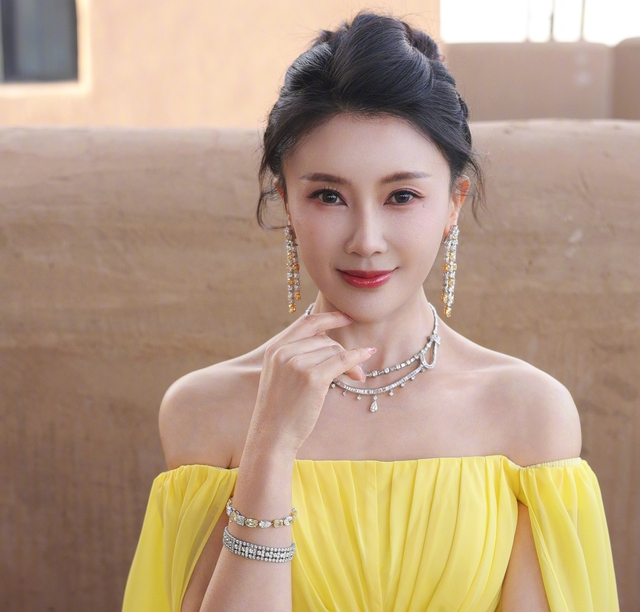 Nữ diễn viên phim giờ vàng khốn khổ vì chồng đại gia: Trả nợ 4.100 tỷ trong 7 ngày, không ai dám mời đóng phim- Ảnh 2.