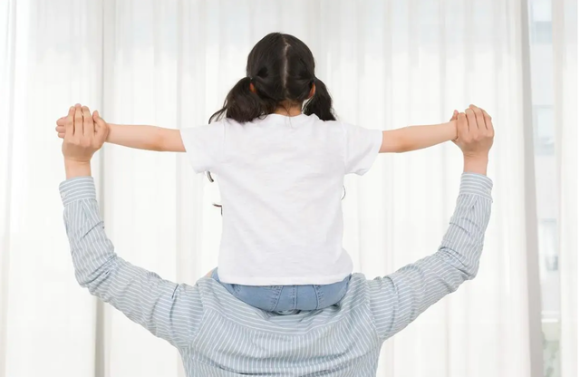 Theo dõi 17.000 gia đình: Người chăm sóc này giúp trẻ thông minh hơn, IQ cao hơn, nhưng đó không phải là mẹ- Ảnh 3.