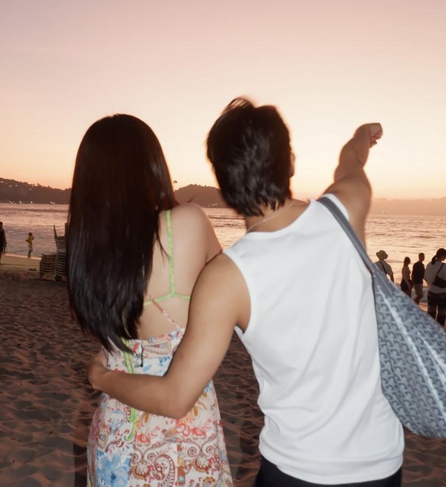 Cặp chị - em hẹn hò mà cả showbiz Việt đều biết: Bị hội bạn khui sạch hint, lộ cả chuyện ra mắt gia đình- Ảnh 4. Cặp chị - em hẹn hò mà cả showbiz Việt đều biết: Bị hội bạn khui sạch hint, lộ cả chuyện ra mắt gia đình- Ảnh 4.