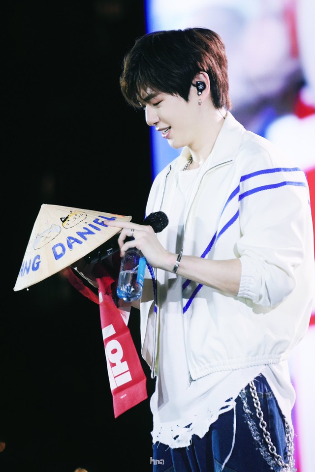 Nam ca sĩ quốc dân ê chề bán được đúng 1 bản album, sụt 14kg suýt phá sản vì bị lừa hết 260 tỷ đồng- Ảnh 2.