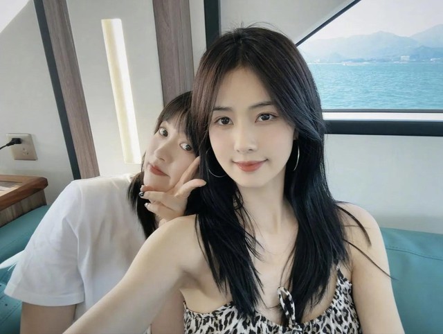 Góc khuất nghề trợ lý nghệ sĩ: Làm việc 24/7, lương đã bèo bọt còn bị cắt xén, nợ nần - Ảnh 9.