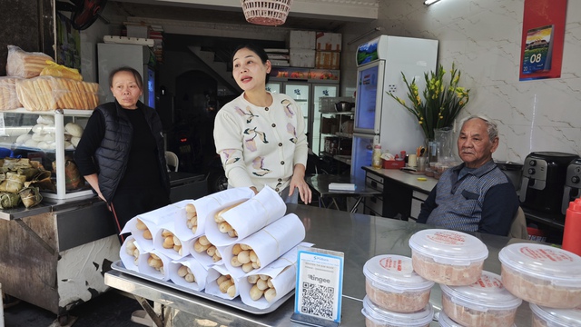 Về Hải Phòng gặp người bán pate truyền thống, lượng khách giảm 60%: “Chúng tôi không có quan hệ gì với pate Cột Đèn kia”- Ảnh 5.