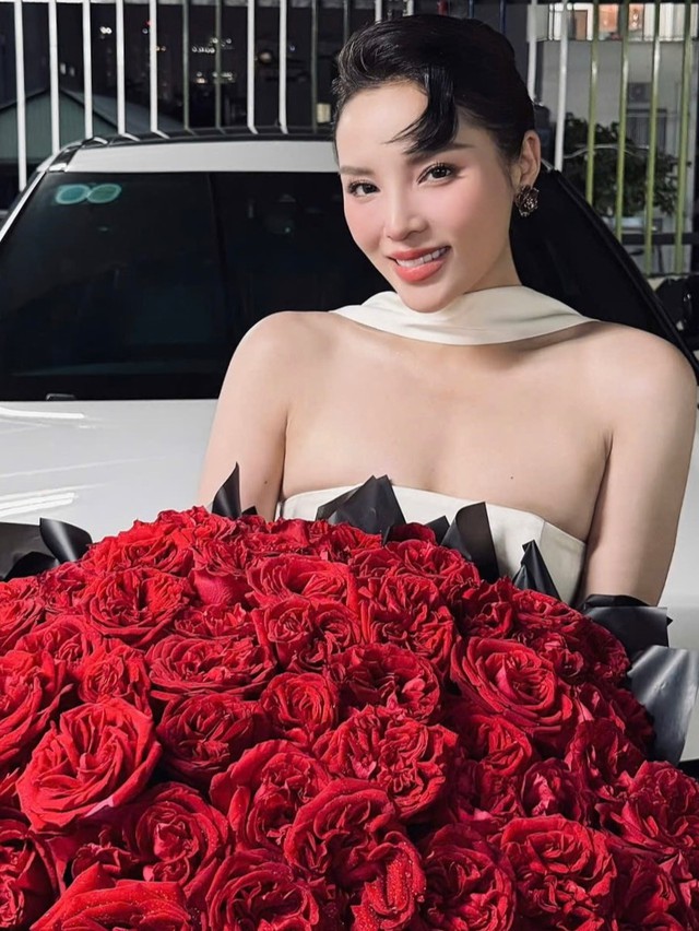 Thứ đồ giả hội con gái rất mê, nhưng với Kỳ Duyên lại là kiếp nạn- Ảnh 2. Thứ đồ giả hội con gái rất mê, nhưng với Kỳ Duyên lại là kiếp nạn- Ảnh 2.