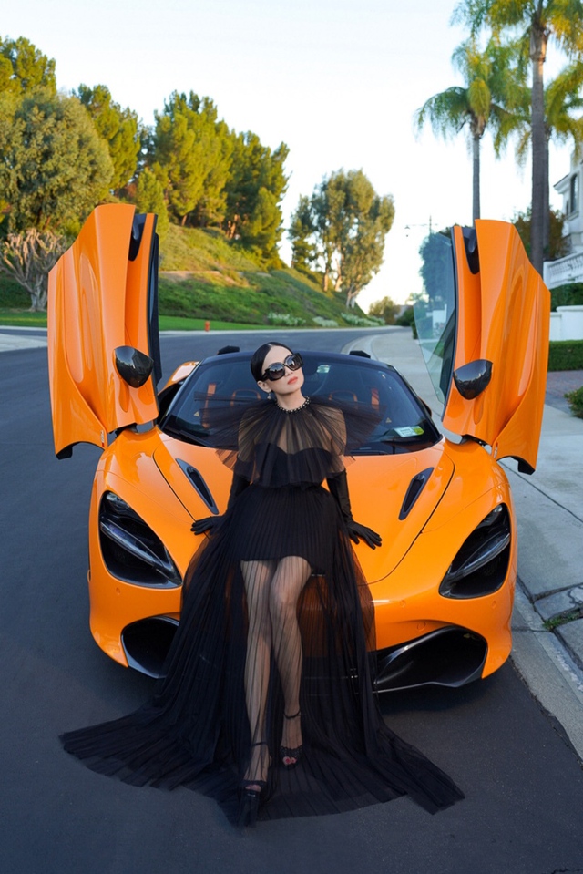 Điều ít biết về em gái ca sĩ giàu nhất Việt Nam: Đi làm phục vụ ở Mỹ, 3 năm không dám báo người nhà- Ảnh 4. Điều ít biết về em gái ca sĩ giàu nhất Việt Nam: Đi làm phục vụ ở Mỹ, 3 năm không dám báo người nhà- Ảnh 4.