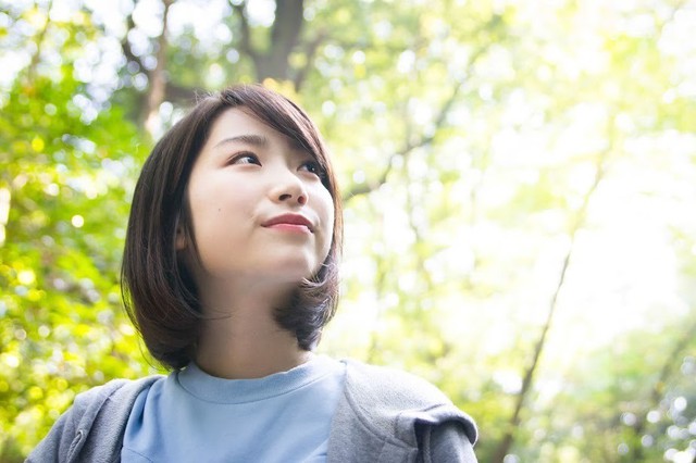 Kinh hoàng nữ ca sĩ bị fan cuồng đâm 61 nhát, mất 10 năm theo đuổi kiện tụng hiện giờ ra sao?- Ảnh 1.