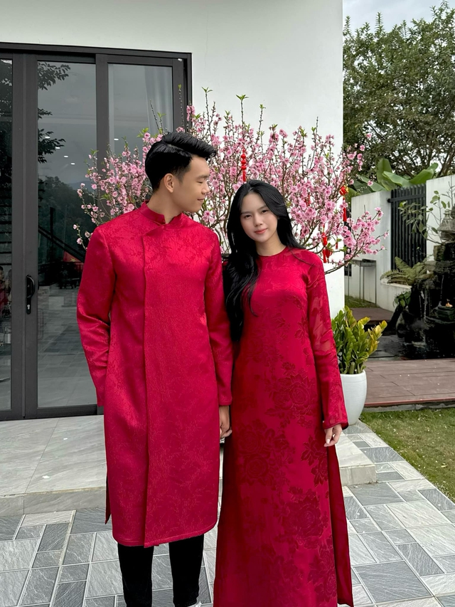 Biệt thự nhà Thành Chung và hotgirl Tuyên Quang lộng lẫy, rực rỡ không khi Tết, cuộc sống hôn nhân khiến netizen chỉ biết ước- Ảnh 4.