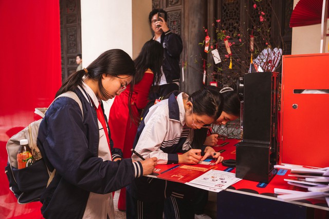 "Hồi đáp Bính Ngọ": Sự giao thoa giữa Tết xưa và nay qua lăng kính sáng tạo của cộng đồng- Ảnh 5.