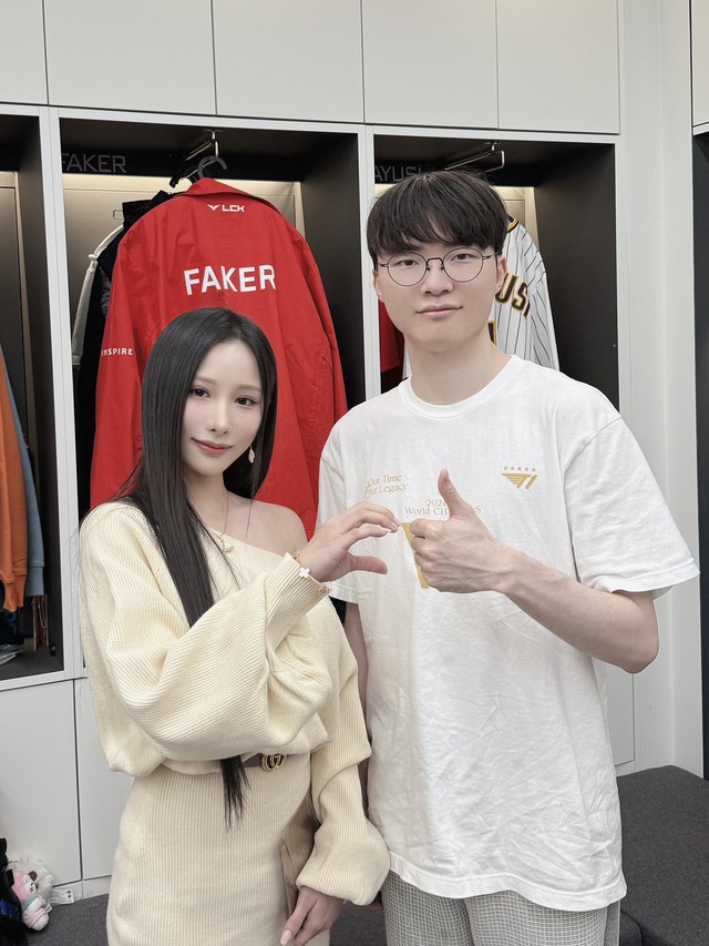 Người đẹp quyến rũ nhất làng cosplay cũng không khiến Faker "động lòng" - Ảnh 2.