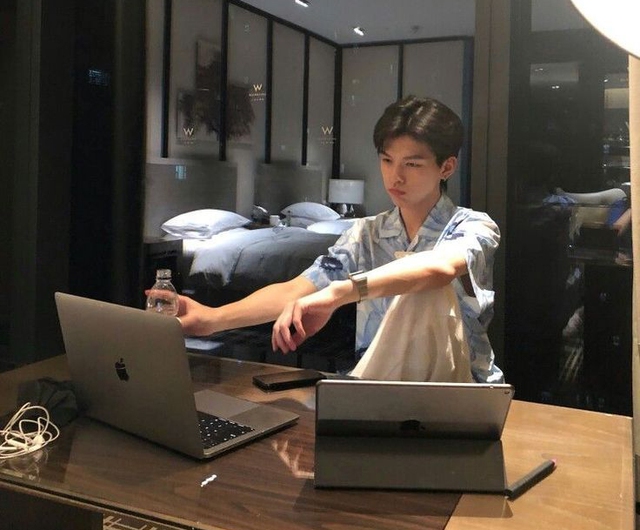 Ngồi nhiều làm nam giới YẾU ĐI trong "chuyện ấy"? Bác sĩ: Nhất định phải hạn chế làm 7 việc! - Ảnh 1.