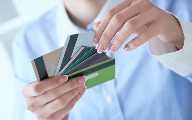 Tại sao lừa đảo biết rõ số CCCD, tài khoản ngân hàng và mật khẩu của nạn nhân? - Ảnh 1.