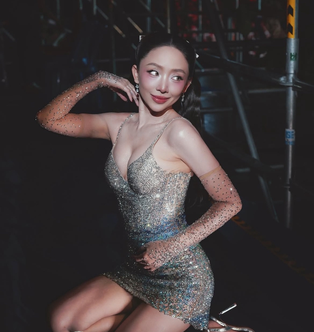 Dáng vẻ khó rời mắt của Tóc Tiên- Ảnh 4. Dáng vẻ khó rời mắt của Tóc Tiên- Ảnh 4.