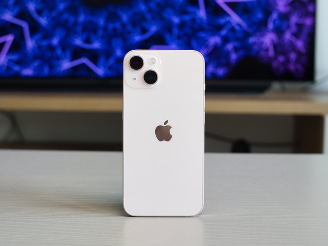 Chiếc iPhone giảm giá "chạm đáy" dịp cận Tết- Ảnh 2. Chiếc iPhone giảm giá "chạm đáy" dịp cận Tết- Ảnh 2.