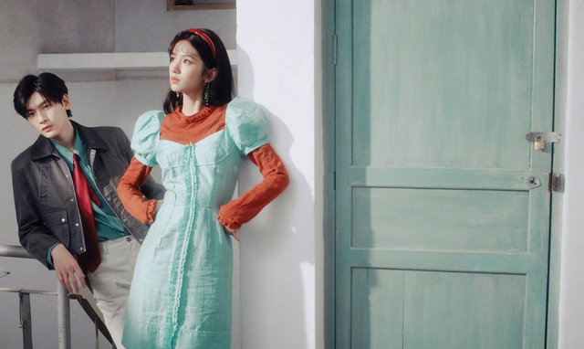 Ngắm mỹ nhân này như thấy cả biển xanh mây trăng nắng vàng: Hội tụ vẻ đẹp đất trời, đỉnh cao nhan sắc showbiz - Ảnh 9.