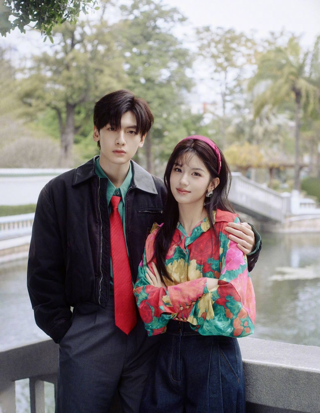 Ngắm mỹ nhân này như thấy cả biển xanh mây trăng nắng vàng: Hội tụ vẻ đẹp đất trời, đỉnh cao nhan sắc showbiz - Ảnh 10.