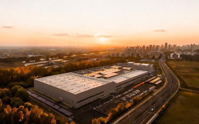 Vì sao một hãng xe lại xây trung tâm an toàn khổng lồ và tự phóng vệ tinh? - Ảnh 1.