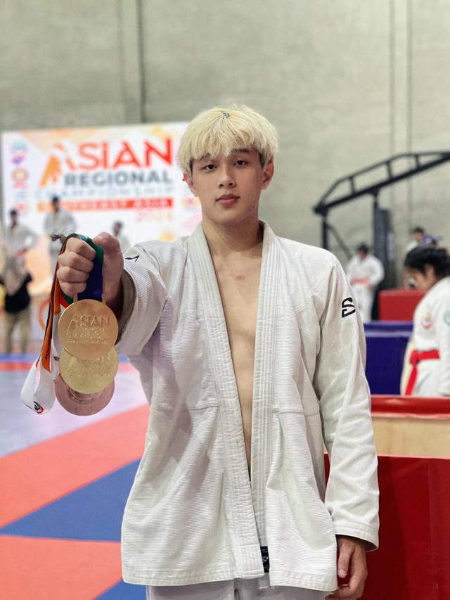 Phỏng vấn Tiển Triển - Hot boy 6 múi viral khắp cõi mạng: "Mồ hôi và máu trên sàn đấu dạy tôi sự bền bỉ" - Ảnh 8.