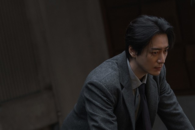 The Art of Sarah: Ván cờ danh tính cao tay của Shin Hye Sun, lừa người xem đến tận phút cuối - Ảnh 6.