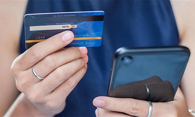 Đừng để mất sạch tiền trong tài khoản khi du lịch Tết vì thói quen này- Ảnh 2.