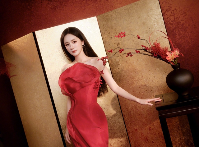 Đào mai nở rộ cũng thua mỹ nhân đẹp nhất 29 Tết: Visual nữ thần mùa xuân, càng ngắm càng vui phơi phới- Ảnh 2.