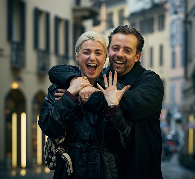 Ngôn tình Olympic: Nhiều năm đối đầu so kè huy chương, tôi cầu hôn luôn đối thủ ngay giữa lòng nước Ý - Ảnh 1.