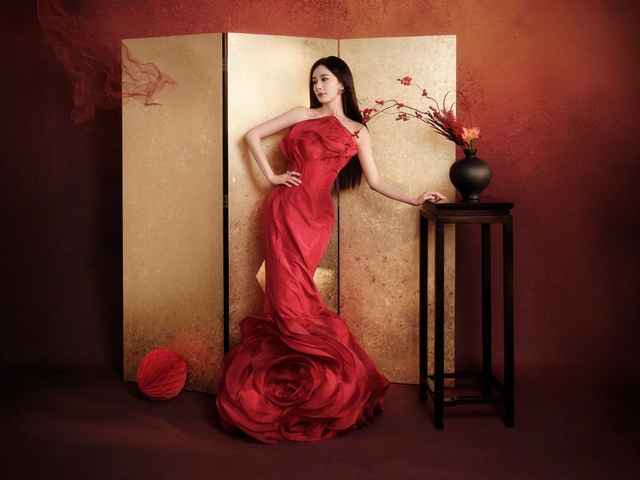 Đào mai nở rộ cũng thua mỹ nhân đẹp nhất 29 Tết: Visual nữ thần mùa xuân, càng ngắm càng vui phơi phới- Ảnh 3.