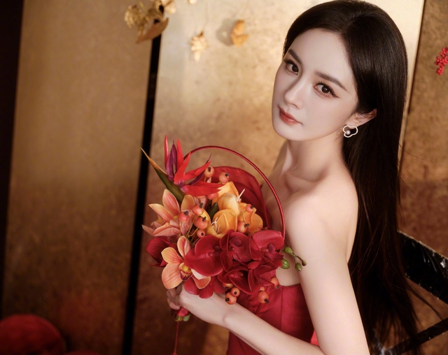 Đào mai nở rộ cũng thua mỹ nhân đẹp nhất 29 Tết: Visual nữ thần mùa xuân, càng ngắm càng vui phơi phới- Ảnh 18.