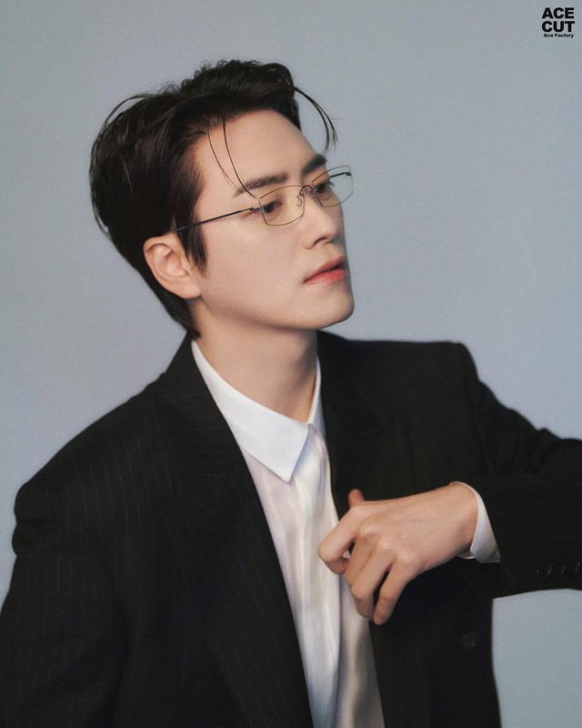 Mỹ nam đóng cùng lúc 2 phim Hàn đang cực hot: Hậu duệ hoàng tộc “hàng real”, cao quý từ phim đến đời- Ảnh 4.