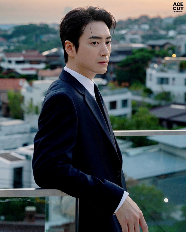 Mỹ nam đóng cùng lúc 2 phim Hàn đang cực hot: Hậu duệ hoàng tộc “hàng real”, cao quý từ phim đến đời- Ảnh 5.