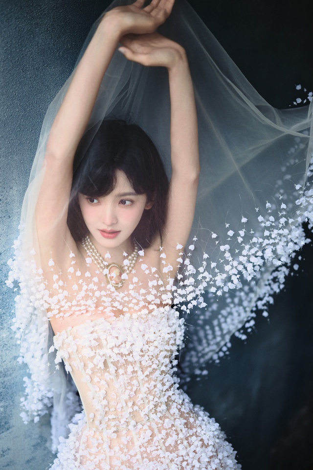 “Mã” Đáo Thành Công: Thời trang Việt Nam đang phi nước đại trên những đại lộ lớn nhất thế giới- Ảnh 21. “Mã” Đáo Thành Công: Thời trang Việt Nam đang phi nước đại trên những đại lộ lớn nhất thế giới- Ảnh 21.