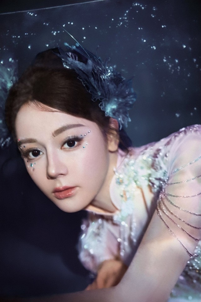 Mỹ nhân gây sốt đài quốc gia: Đẹp như tiên cá tái sinh, một điệu múa cả triệu người tranh luận- Ảnh 7.