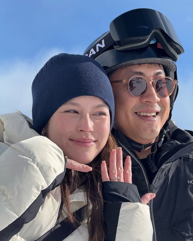 Cặp diễn viên đình đám kết hôn sau 10 năm yêu, khoảnh khắc cô dâu chú rể gây xôn xao- Ảnh 13.