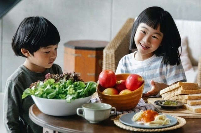 Trẻ nhỏ ăn Tết theo người lớn: Hệ tiêu hóa "lãnh đủ" sau những bữa vui quá đà - Ảnh 3.