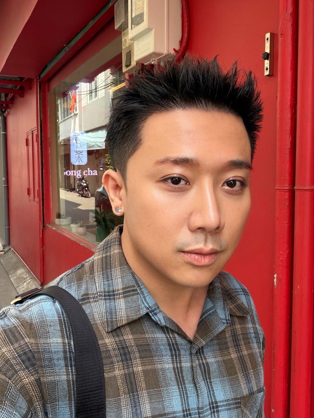 Trấn Thành vướng tranh dữ dội khi viết lời chúc khiến LyLy suýt khóc, Quốc Anh sượng trân- Ảnh 9.