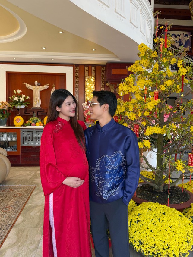 Tiên Nguyễn, Đỗ Hà, Hương Liên: Chấm điểm Tết đầu làm dâu của hội mỹ nhân Việt- Ảnh 9. Tiên Nguyễn, Đỗ Hà, Hương Liên: Chấm điểm Tết đầu làm dâu của hội mỹ nhân Việt- Ảnh 9.