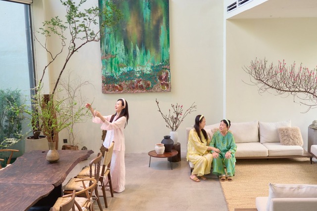 Nghệ sĩ Việt đón Tết 2026: Decor nhà đẹp như tranh, góc nào cũng có thể trở thành background "sống ảo"- Ảnh 19.
