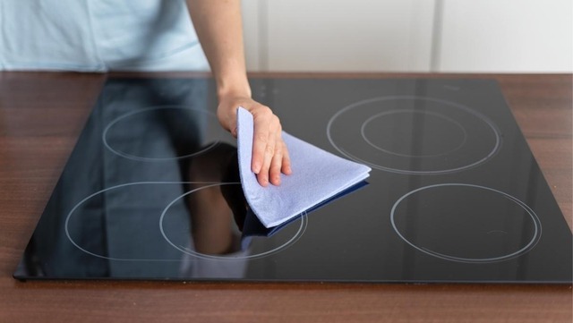 7 mẹo đánh bay dầu mỡ bếp sau Tết: Biết càng sớm càng đỡ mệt người!- Ảnh 1. 7 mẹo đánh bay dầu mỡ bếp sau Tết: Biết càng sớm càng đỡ mệt người!- Ảnh 1.