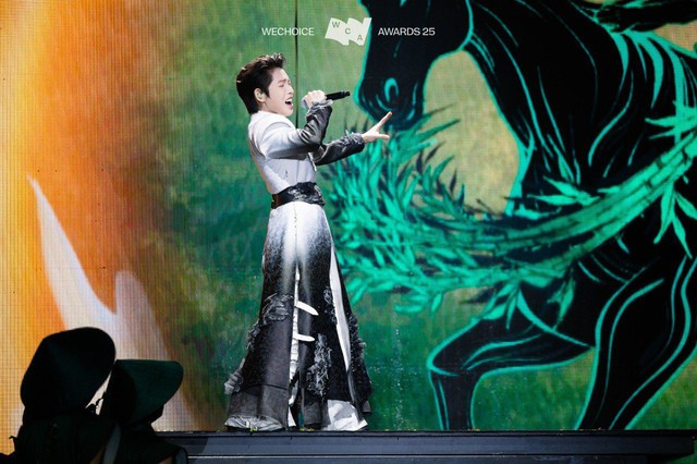 Tái hiện siêu phẩm khuynh đảo quốc tế: Đức Phúc khiến dân tình “nổi da gà” vì đầu tư tới từng chi tiết- Ảnh 5.