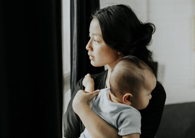 Trầm cảm sau sinh không phải là "làm trò", đây là 1 căn bệnh bắt buộc điều trị nghiêm túc- Ảnh 2. Trầm cảm sau sinh không phải là "làm trò", đây là 1 căn bệnh bắt buộc điều trị nghiêm túc- Ảnh 2.